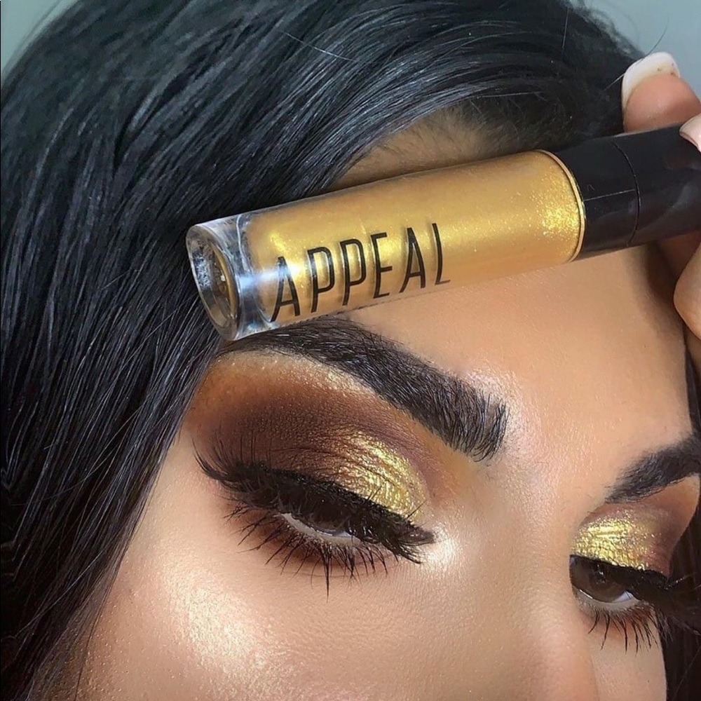 💜3 FOR $30-GOLD LIQUID EYESHADOW